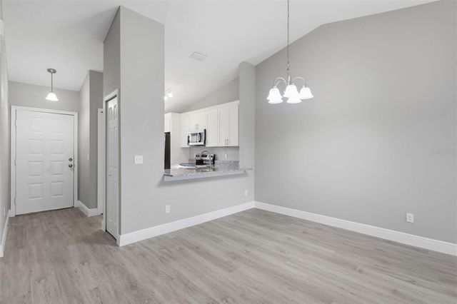 2422 KING OAK COURT, St Cloud, FL 34769