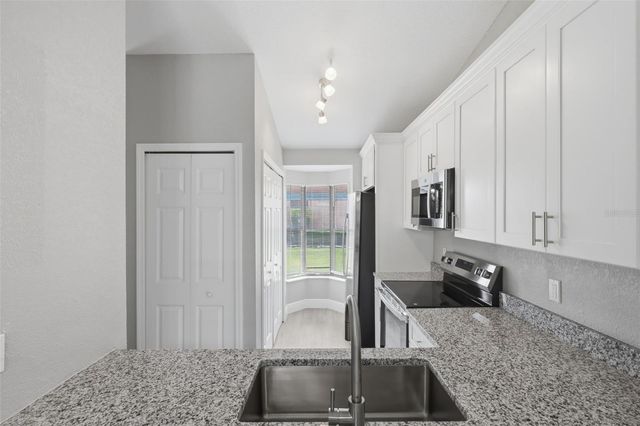 2422 KING OAK COURT, St Cloud, FL 34769