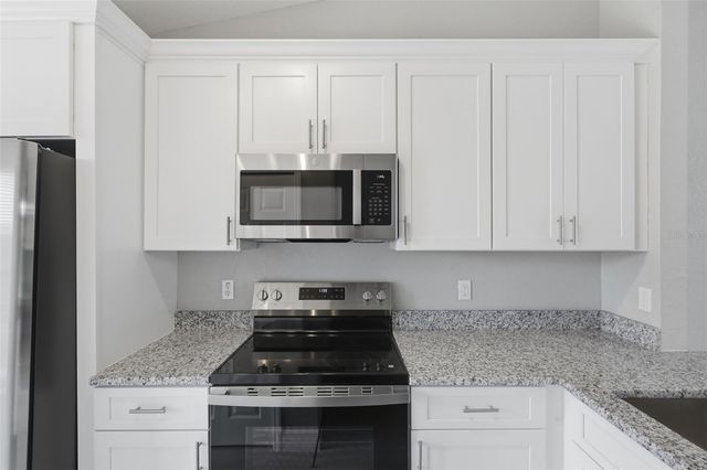 2422 KING OAK COURT, St Cloud, FL 34769