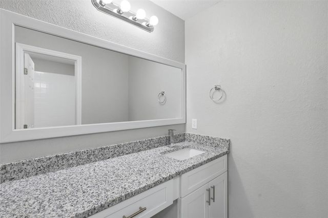 2422 KING OAK COURT, St Cloud, FL 34769