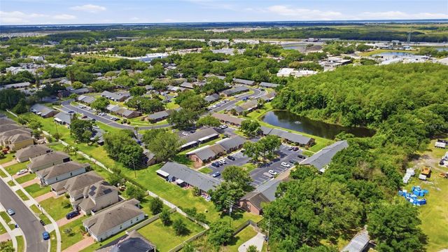 2422 KING OAK COURT, St Cloud, FL 34769