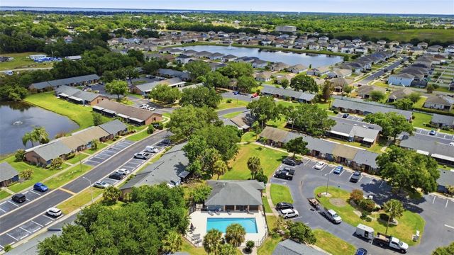 2422 KING OAK COURT, St Cloud, FL 34769