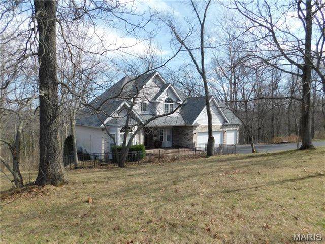 364 Whispering Forest Lane, Pacific, MO 63069