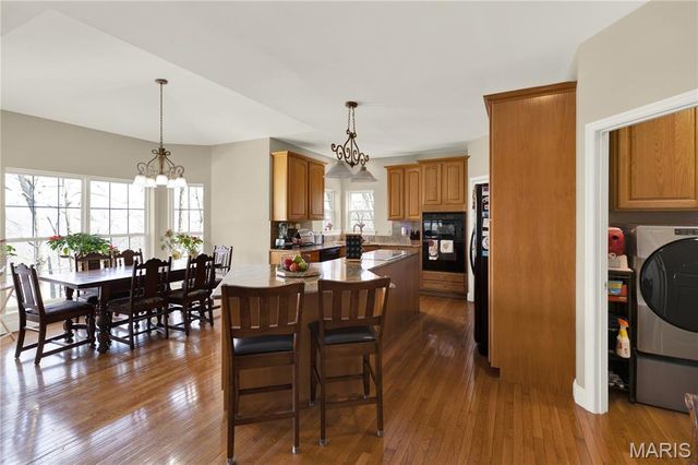 364 Whispering Forest Lane, Pacific, MO 63069