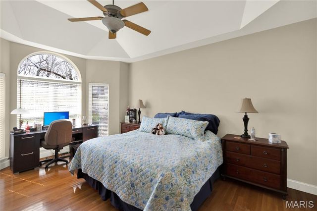 364 Whispering Forest Lane, Pacific, MO 63069