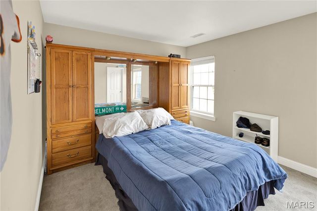 364 Whispering Forest Lane, Pacific, MO 63069