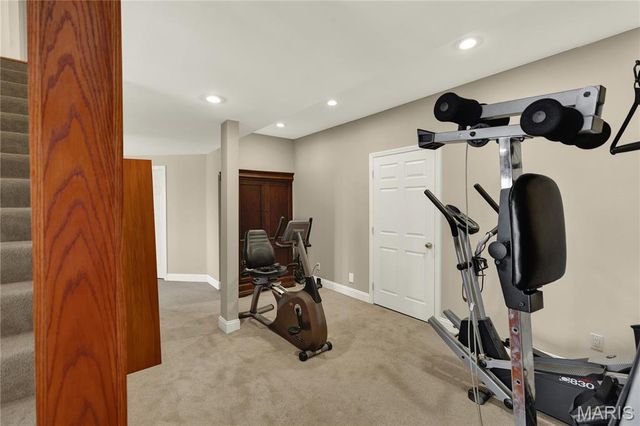 364 Whispering Forest Lane, Pacific, MO 63069