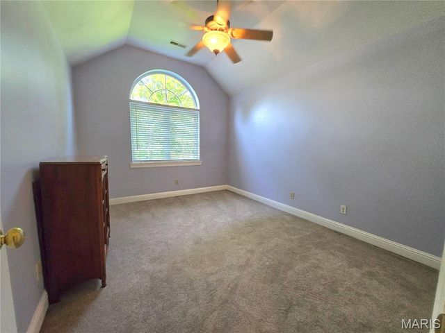 364 Whispering Forest Lane, Pacific, MO 63069