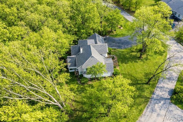 364 Whispering Forest Lane, Pacific, MO 63069