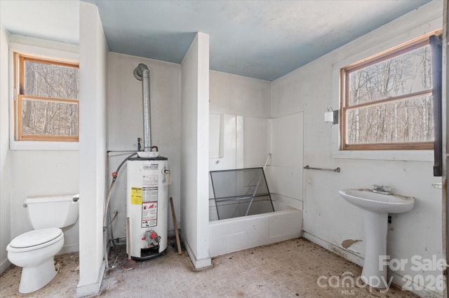 140 Wild Mountain Lane, Barnardsville, NC 28709