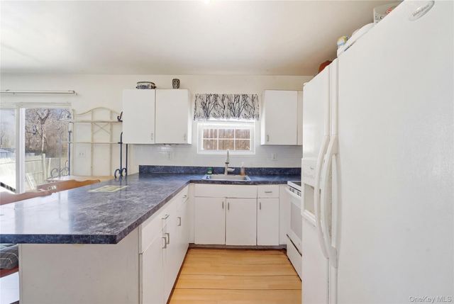 55 Carver Boulevard, Bellport, NY 11713