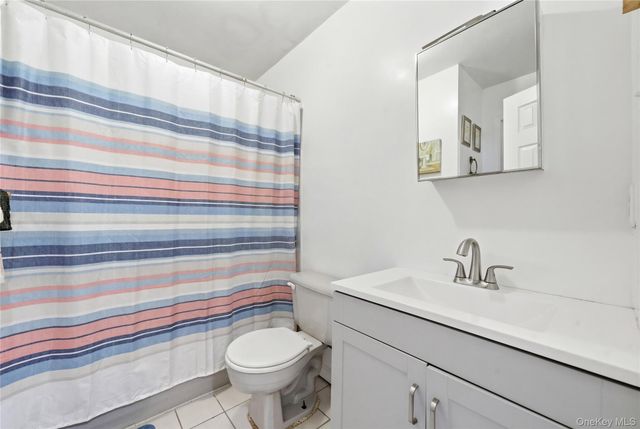 55 Carver Boulevard, Bellport, NY 11713