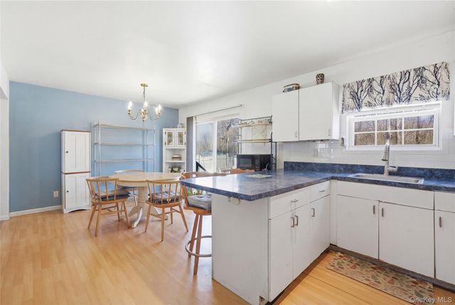 55 Carver Boulevard, Bellport, NY 11713