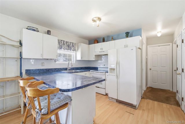 55 Carver Boulevard, Bellport, NY 11713