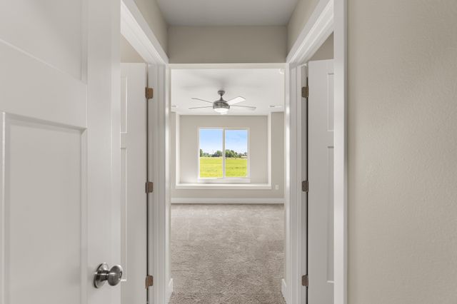 3261 Marigold Circle, Pella, IA 50219