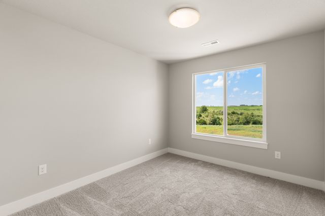 3261 Marigold Circle, Pella, IA 50219