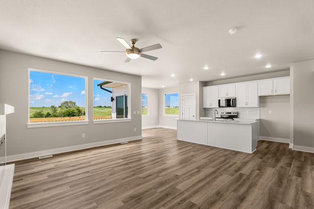 3261 Marigold Circle, Pella, IA 50219