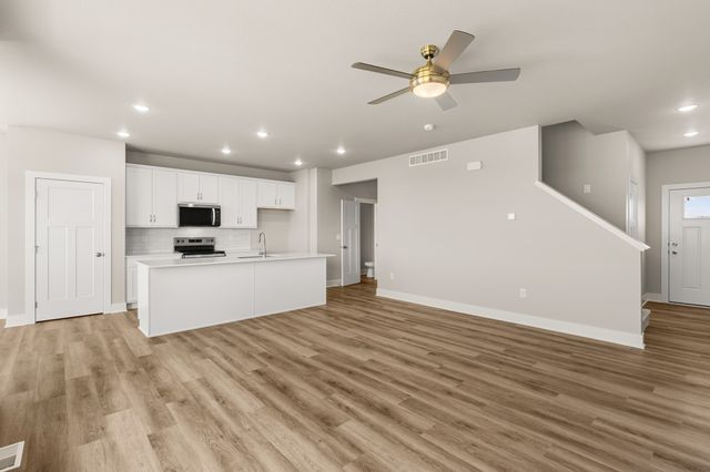 3261 Marigold Circle, Pella, IA 50219