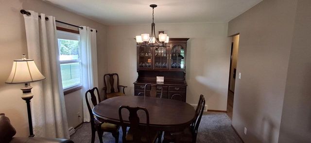 548 Oakwood DRIVE, Hartland, WI 53029