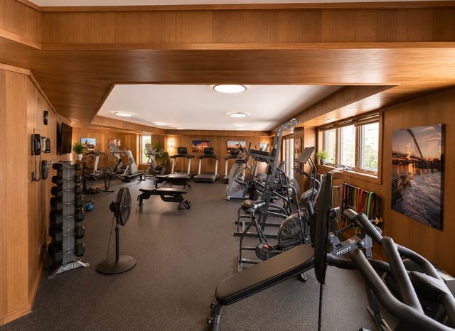 300 Walnut Street 408, Des Moines, IA 50309