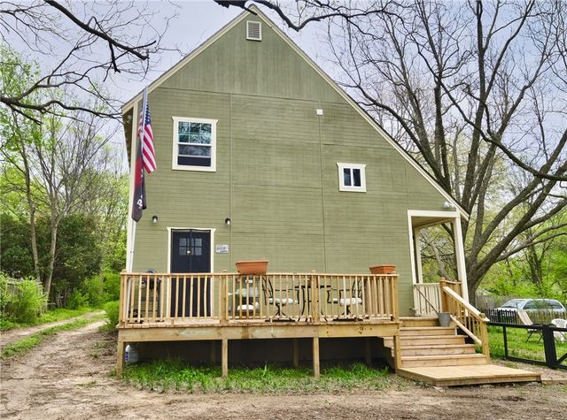 114 N Ozark Street, Prairie Grove, AR 72753