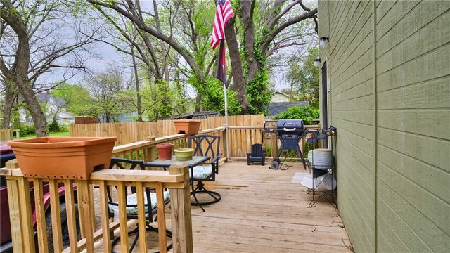 114 N Ozark Street, Prairie Grove, AR 72753