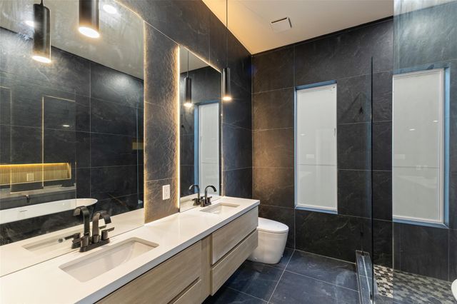 00 Bayou View Drive, Houston, TX 77091