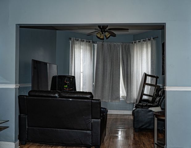 5527 S Hermitage Avenue, Chicago, IL 60636