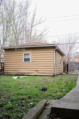 5527 S Hermitage Avenue, Chicago, IL 60636