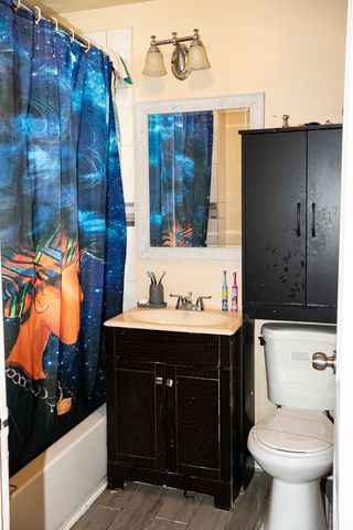 5527 S Hermitage Avenue, Chicago, IL 60636