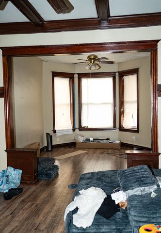 5527 S Hermitage Avenue, Chicago, IL 60636