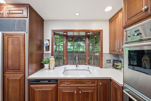 2108 Howard Avenue, San Carlos, CA 94070