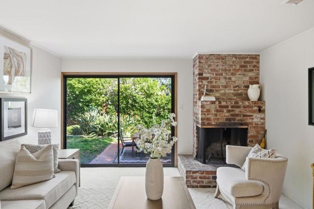 2108 Howard Avenue, San Carlos, CA 94070