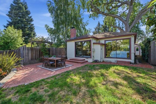 2108 Howard Avenue, San Carlos, CA 94070