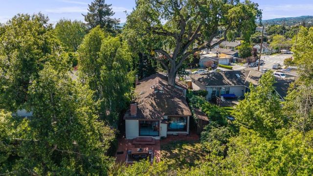 2108 Howard Avenue, San Carlos, CA 94070