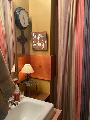 1916 Glendale Rd, Deridder, LA 70634