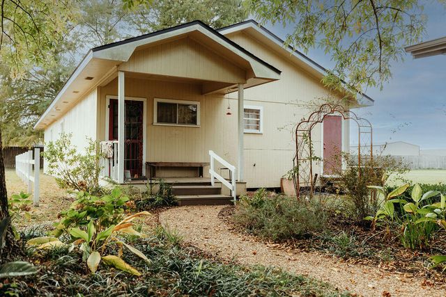 1916 Glendale Rd, Deridder, LA 70634