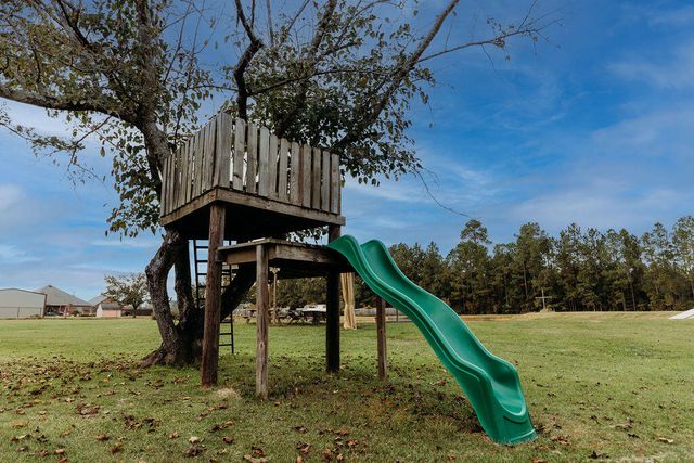 1916 Glendale Rd, Deridder, LA 70634