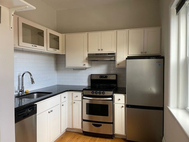 369 Tappan 20, Brookline, MA 02445