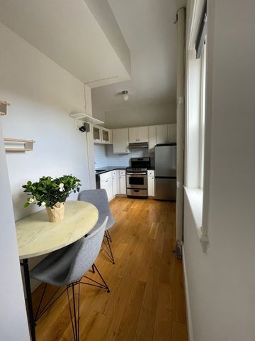 369 Tappan 20, Brookline, MA 02445