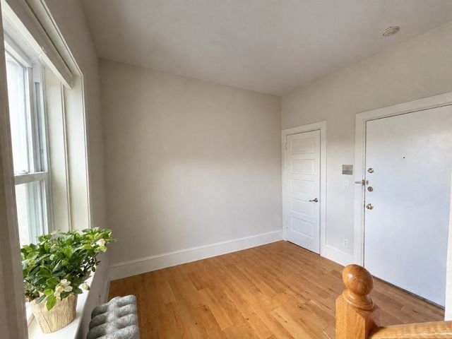 369 Tappan 20, Brookline, MA 02445