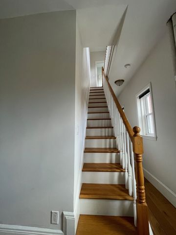369 Tappan 20, Brookline, MA 02445