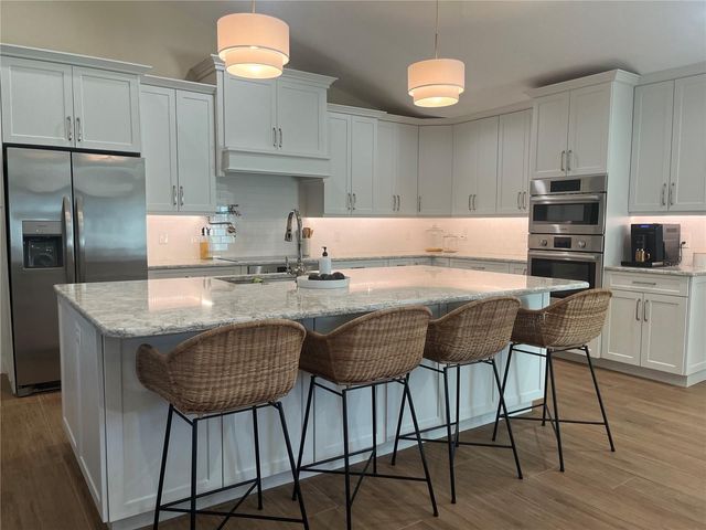 15 GULF MANOR DRIVE, Venice, FL 34285