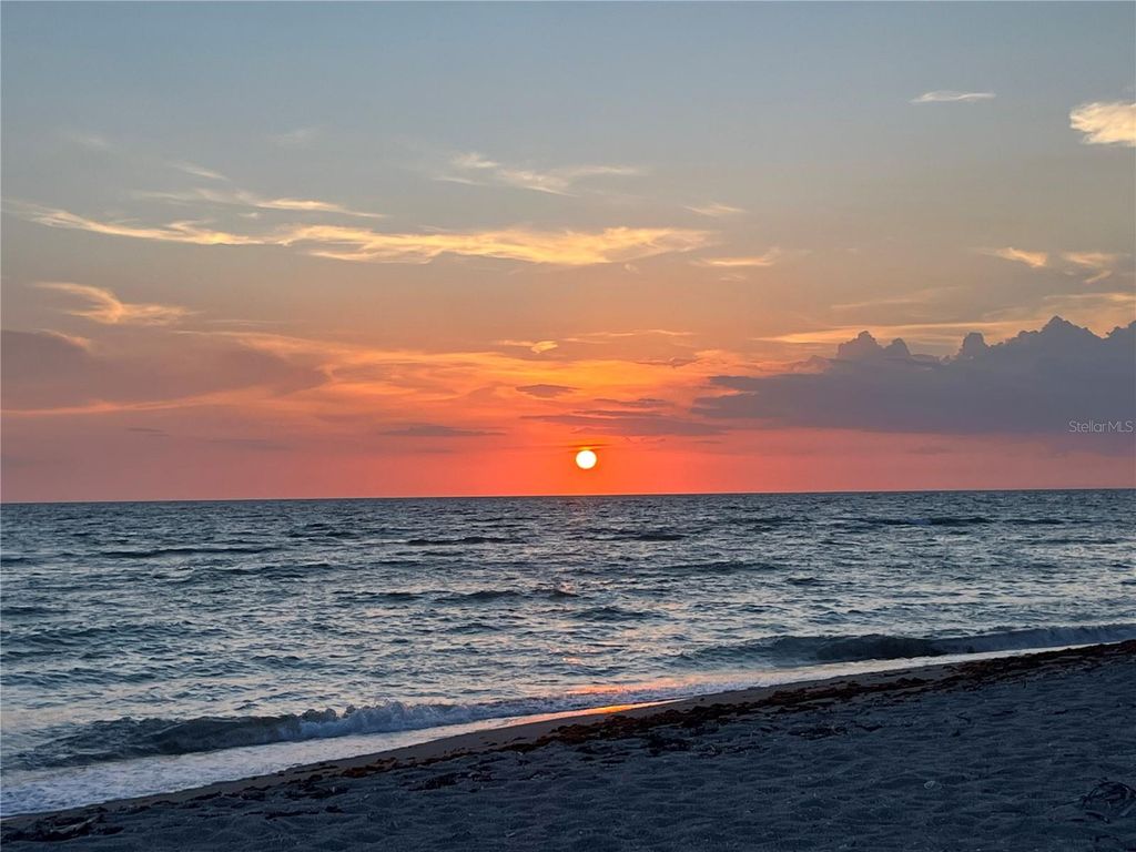 Image 52 of property listing at 15 GULF MANOR DRIVE, Venice, FL 34285