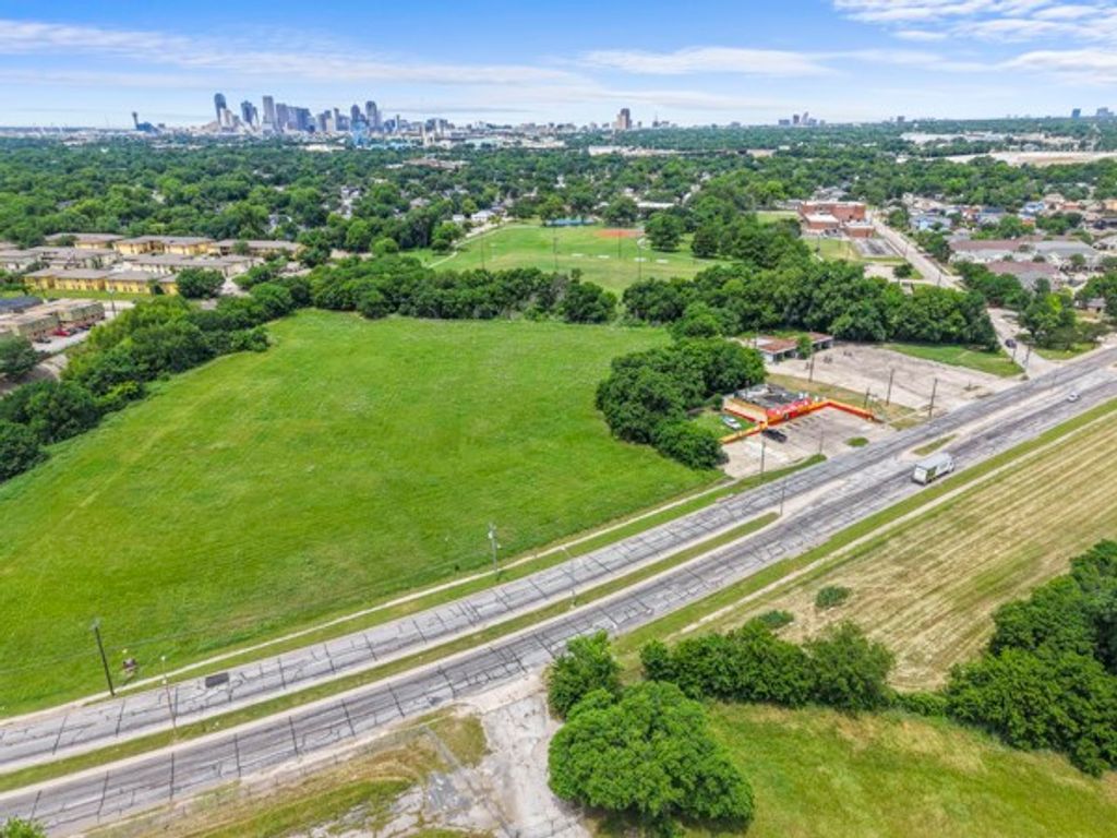 4519 Elsie Faye Heggins Street, Dallas, TX 75210