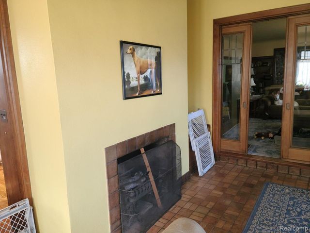 2475 Iroquois Street, Detroit, MI 48214