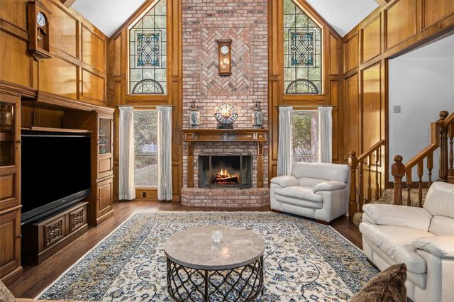 215 Enchanted Estates Drive, Crockett, TX 75835