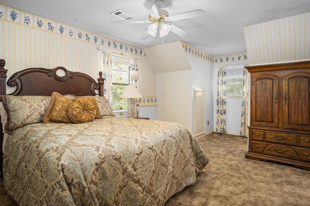 215 Enchanted Estates Drive, Crockett, TX 75835