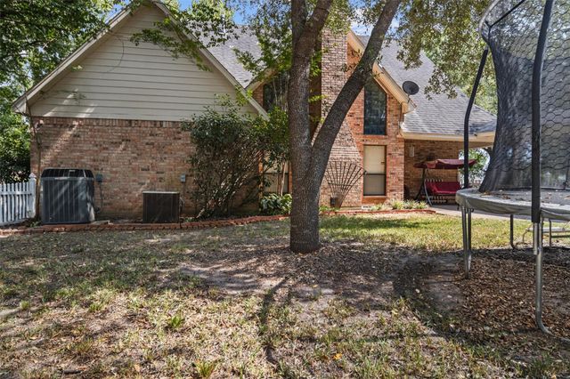 215 Enchanted Estates Drive, Crockett, TX 75835