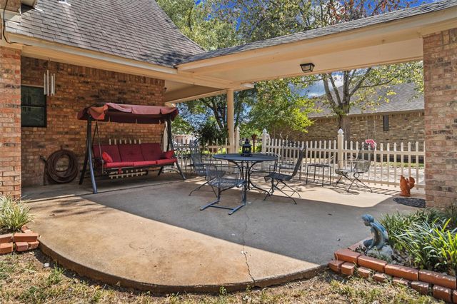 215 Enchanted Estates Drive, Crockett, TX 75835